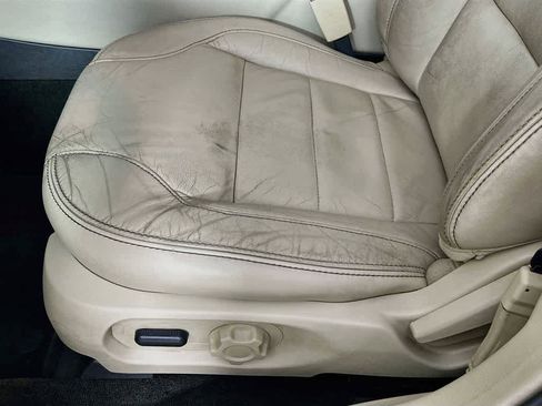 Used 2015 Ford Taurus SEL w/ Equipment Group 201A FWD image 28