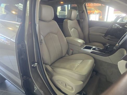Used 2016 Cadillac SRX Premium image 15
