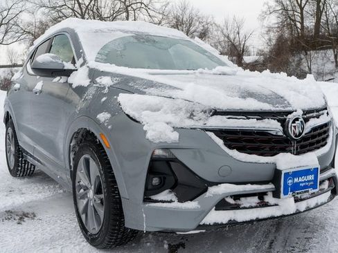 Used 2023 Buick Encore GX Select w/ Sport Touring Package image 4