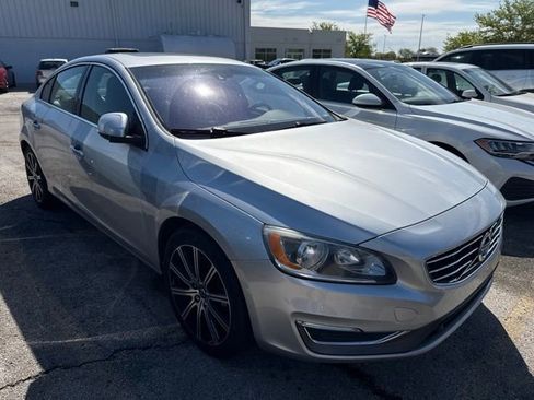 Used 2017 Volvo S60 T5 Inscription AWD/4WD image 3