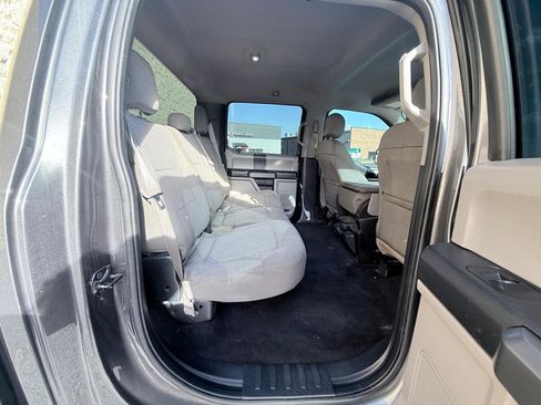 Used 2017 Ford F150 XLT AWD/4WD image 12