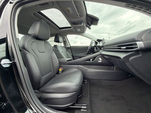 New 2026 Hyundai Elantra Limited FWD image 27