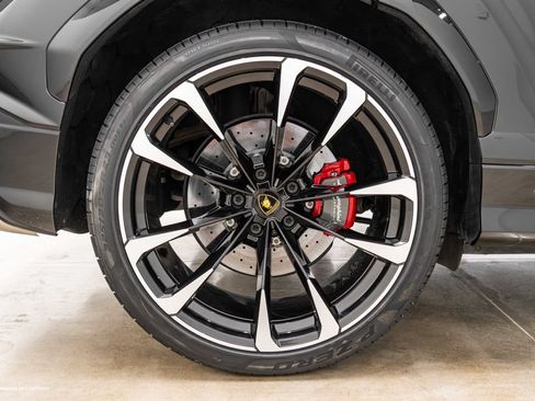 Used 2024 Lamborghini Urus S AWD/4WD image 8