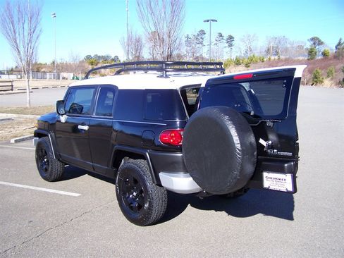Used 2007 Toyota FJ Cruiser 4WD image 33