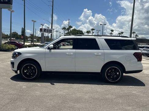 Used 2024 Ford Expedition Max Limited AWD/4WD image 13