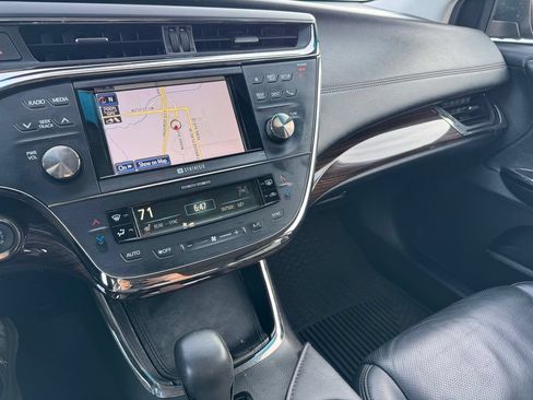 Used 2014 Toyota Avalon Limited FWD image 10