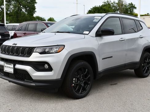 New 2026 Jeep Compass Latitude AWD/4WD image 3