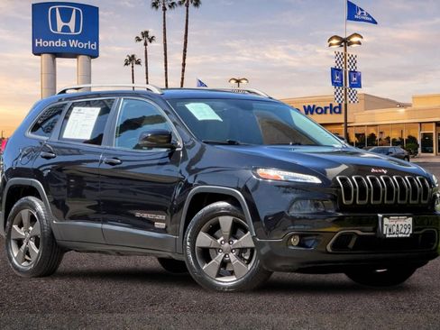 Used 2016 Jeep Cherokee 75th Anniversary FWD image 2