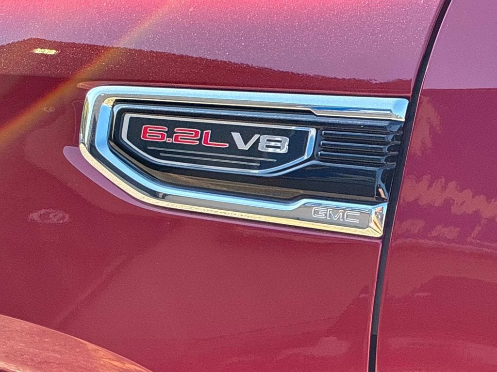 Used 2021 GMC Sierra 1500 SLT AWD/4WD image 18