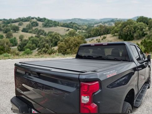 Used 2022 Chevrolet Silverado 1500 LT Trail Boss AWD/4WD image 43