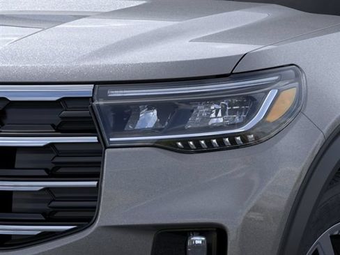 New 2026 Ford Explorer Active w/ Active Comfort Package AWD/4WD image 18
