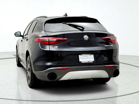Used 2023 Alfa Romeo Stelvio Ti AWD/4WD image 6