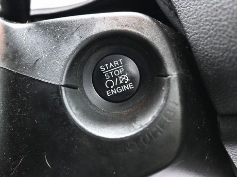 Used 2022 Jeep Renegade Latitude image 20