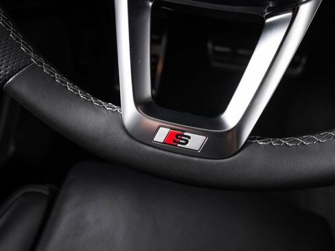 Used 2024 Audi SQ8 Prestige AWD/4WD image 43