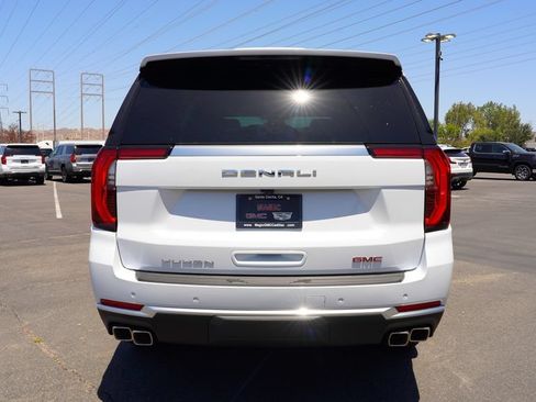 New 2026 GMC Yukon Denali AWD/4WD image 8