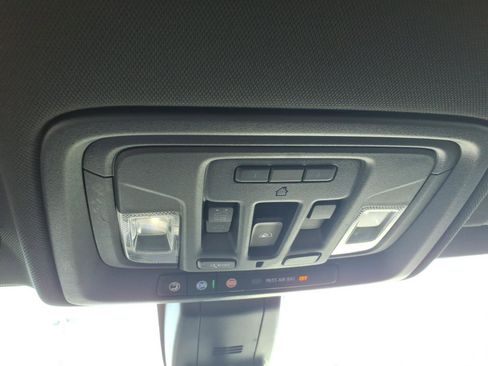 Used 2019 GMC Sierra 1500 AT4 w/ AT4 Premium Package image 17