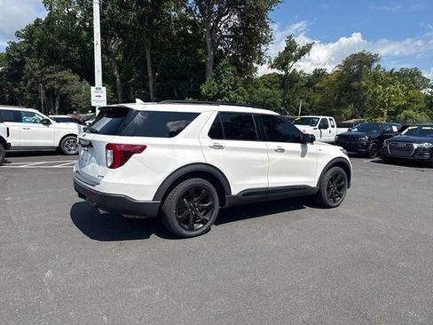 Certified 2023 Ford Explorer ST-Line w/ Class IV Trailer Tow Package AWD/4WD image 9