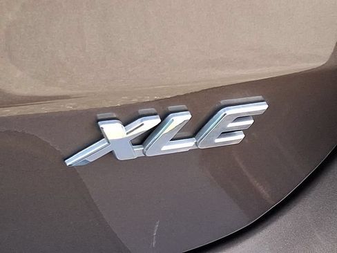 Used 2020 Toyota Sienna XLE FWD image 10