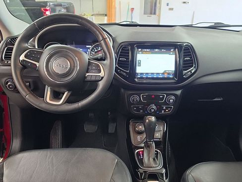 Used 2017 Jeep Compass Limited w/ Navigation Group AWD/4WD image 2