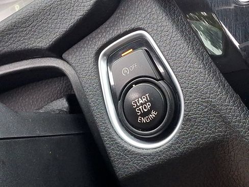 Used 2018 BMW 330i Gran Turismo xDrive AWD/4WD image 23