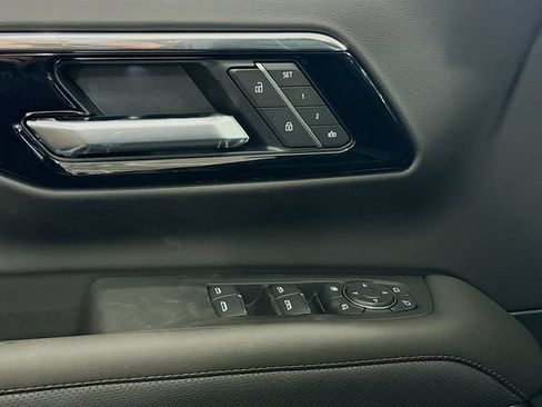 New 2026 Chevrolet Suburban High Country AWD/4WD image 19