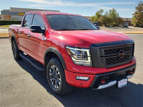 Used 2024 Nissan Titan PRO-4X w/ Pro-4x Convenience Package image 6