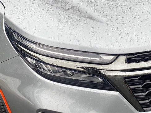 Used 2023 Chevrolet Equinox RS image 4