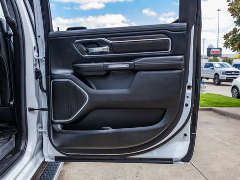 Used 2025 RAM 1500 Laramie w/ Sport Appearance Package AWD/4WD image 40