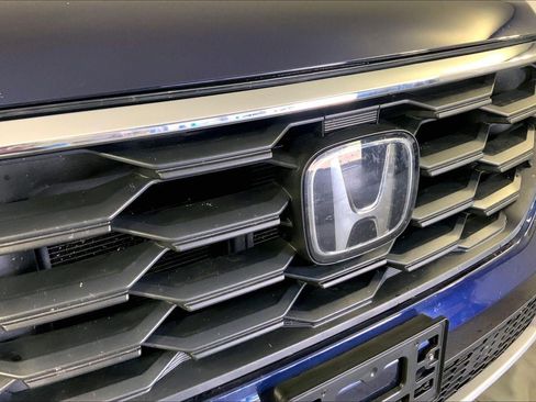 Used 2025 Honda Pilot EX-L image 29