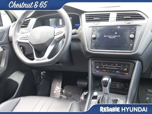 Used 2022 Volkswagen Tiguan SE FWD image 15