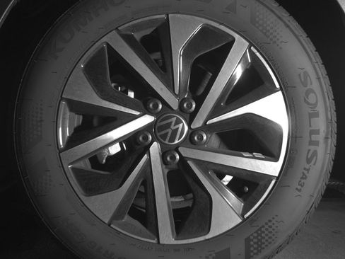 Used 2025 Volkswagen Jetta S FWD image 12