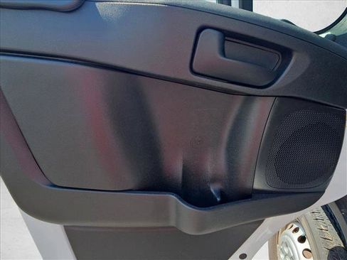 Used 2025 RAM ProMaster 2500 w/ Safety Group FWD image 8