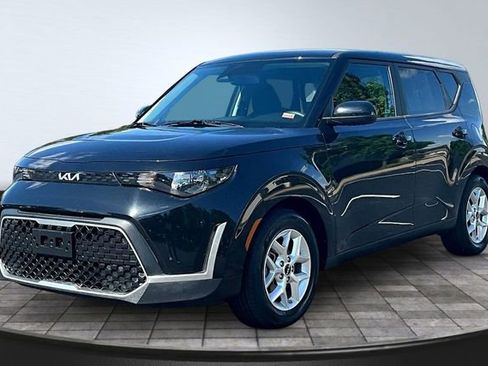 Certified 2024 Kia Soul LX w/ Option Group 015 FWD image 1