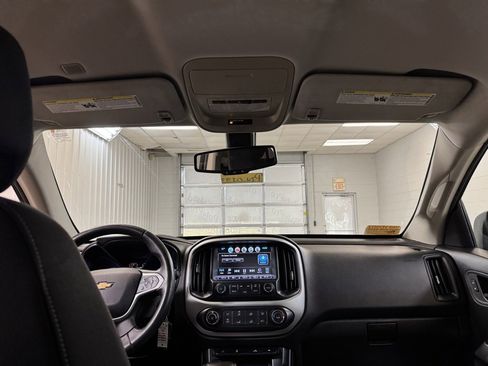 Used 2018 Chevrolet Colorado LT image 21