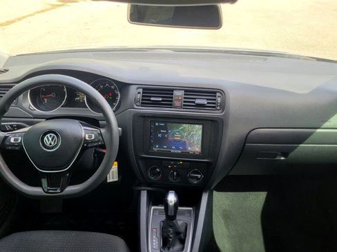Used 2015 Volkswagen Jetta S image 13