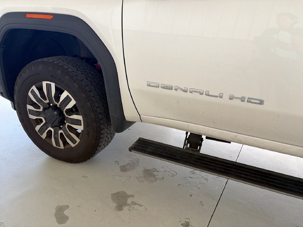 Used 2025 GMC Sierra 2500 Denali Ultimate AWD/4WD image 16