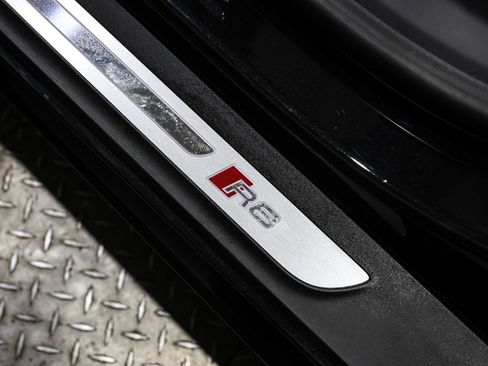 Used 2023 Audi R8 V10 performance w/ Carbon Exterior Package image 54