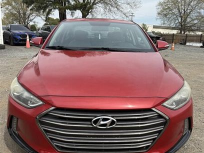 Used 2017 Hyundai Elantra Limited w/ Limited Tech Package 04