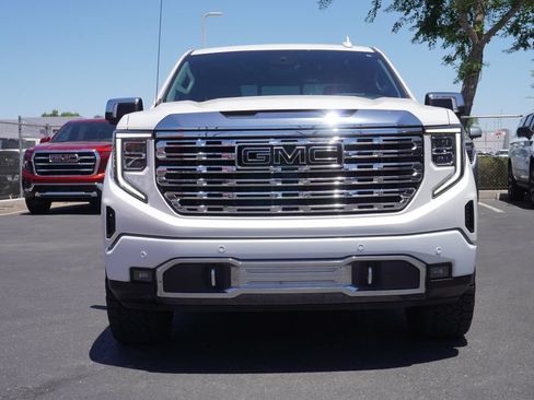 Used 2022 GMC Sierra 1500 Denali w/ Denali Reserve Package AWD/4WD image 5