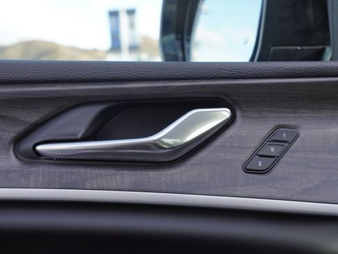 New 2025 Jeep Grand Cherokee L Limited w/ Black Appearance Package image 12