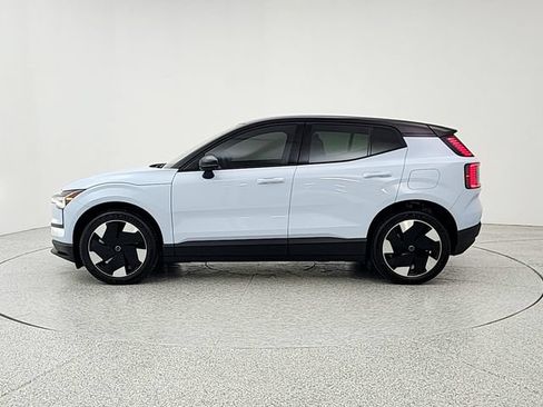Used 2025 Volvo EX30 Plus w/ Protection Package Premier AWD/4WD image 8