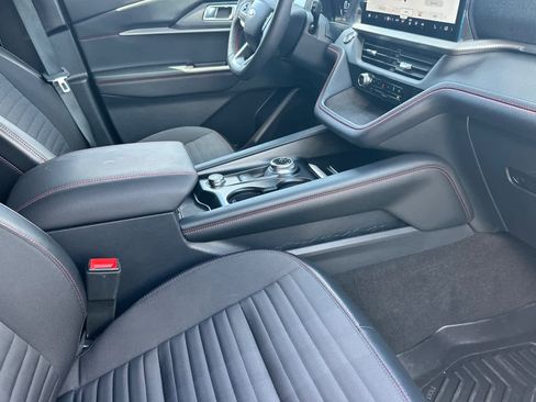 Certified 2025 Ford Explorer ST-Line image 17