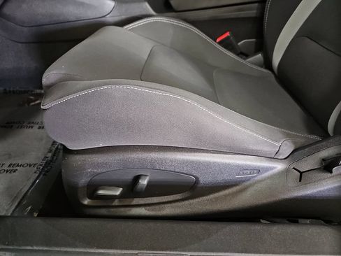 Used 2017 Chevrolet Camaro LT RWD image 17
