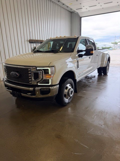 Used 2022 Ford F350 King Ranch w/ King Ranch Ultimate Package AWD/4WD image 2