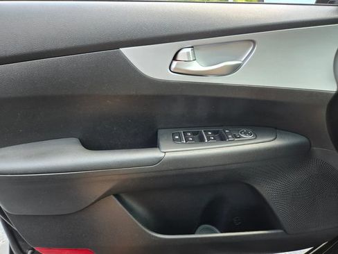 Used 2024 Kia Forte LXS w/ LXS Technology Package FWD image 34