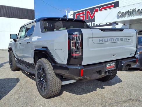 Used 2026 GMC Hummer EV 4x4 Crew Cab image 9