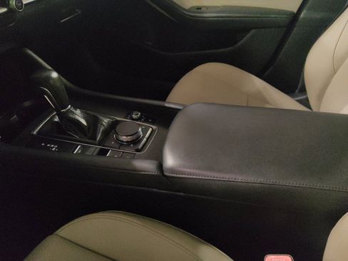 Used 2020 MAZDA MAZDA3 Sedan w/ Select Package image 26