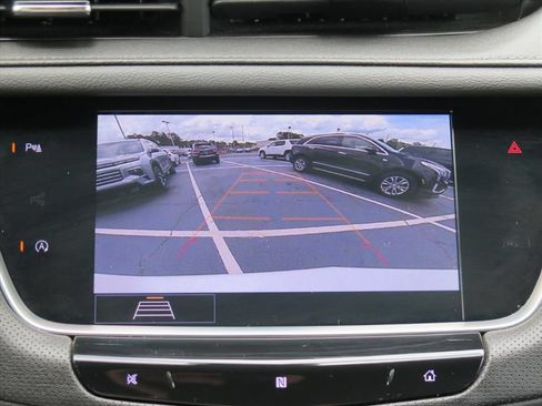 Used 2020 Cadillac XT5 Premium Luxury FWD image 18