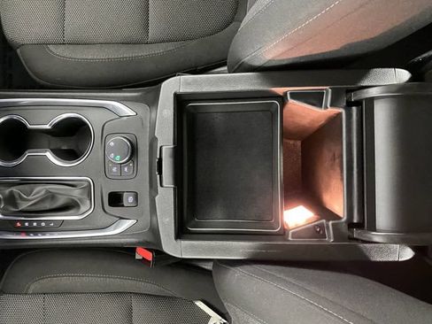 Used 2023 Chevrolet Traverse LT AWD/4WD image 27