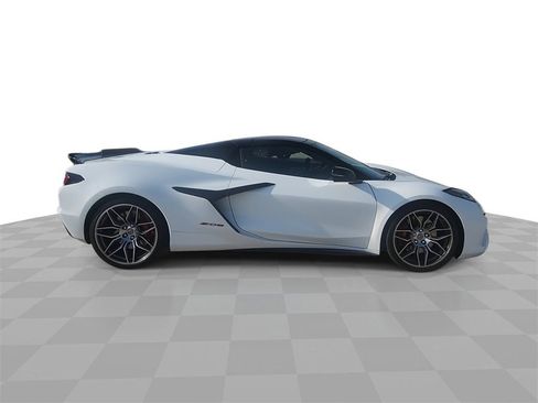Used 2024 Chevrolet Corvette Z06 image 9